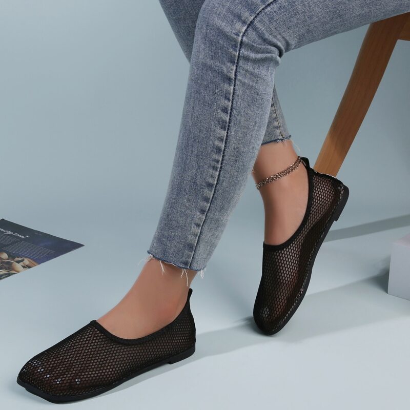 

Square Toe Mesh Flats, Black