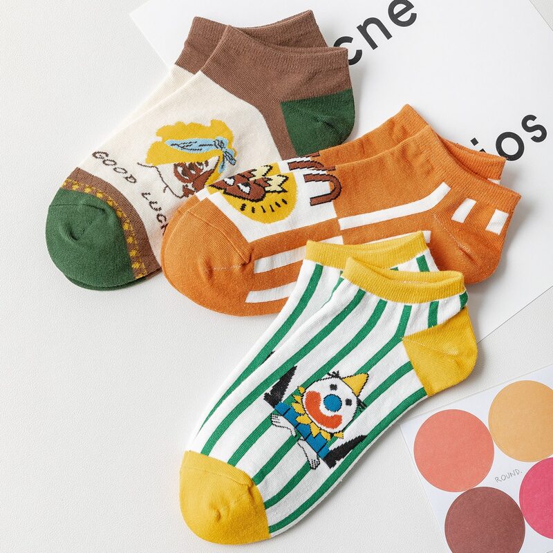 

3pairs Cartoon Graphic Ankle Socks, Multicolor