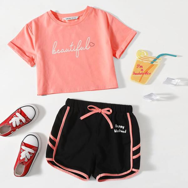 

Toddler Girls Letter Graphic Roll Up Sleeve Tee & knot Front Shorts Set, Multicolor