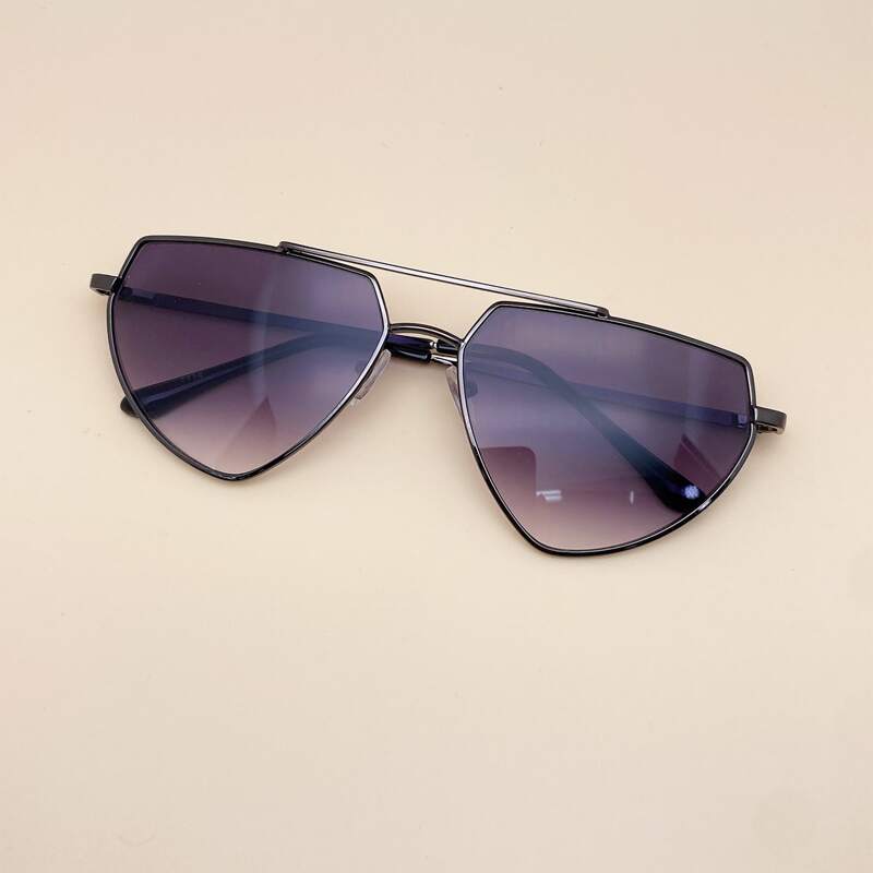

Metal Frame Sunglasses