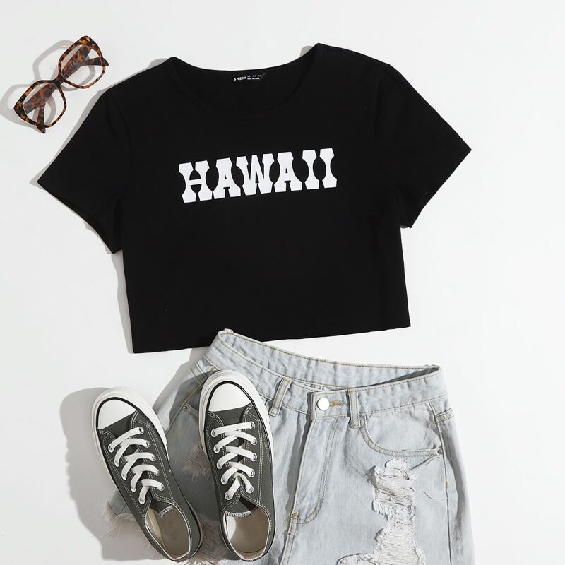

Lettuce Graphic Crop Tee, Black