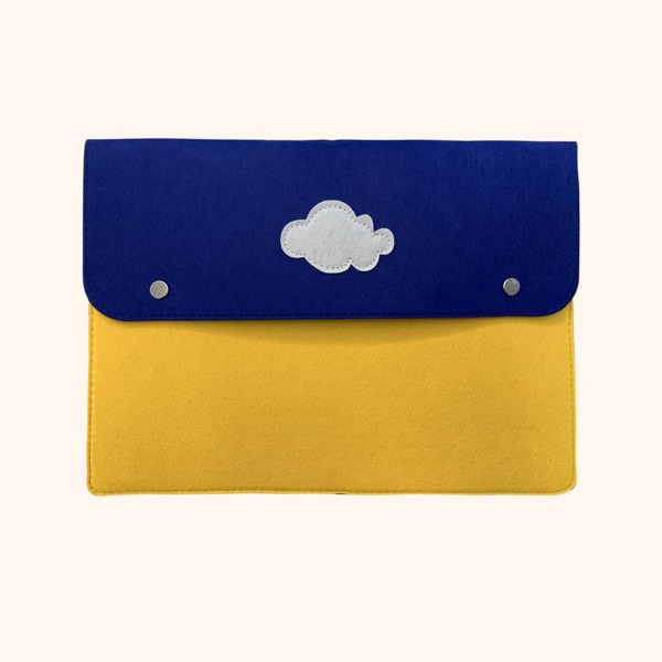 

Cloud Pattern Felt Laptop Bag, Multicolor