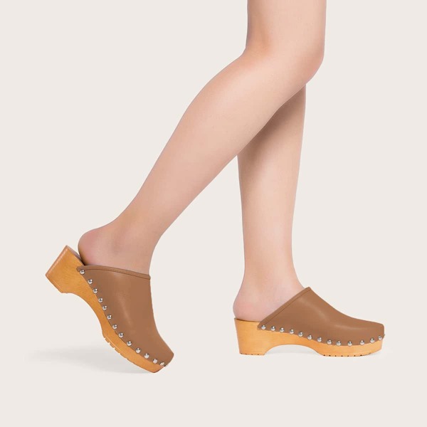 

Studded Decor Flatform Shoes, Brown