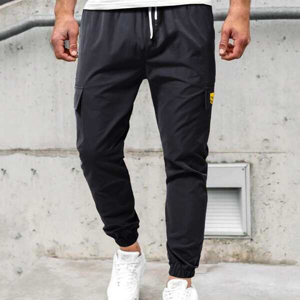 

Men Flap Pocket Drawstring Waist Cargo Pants, Black
