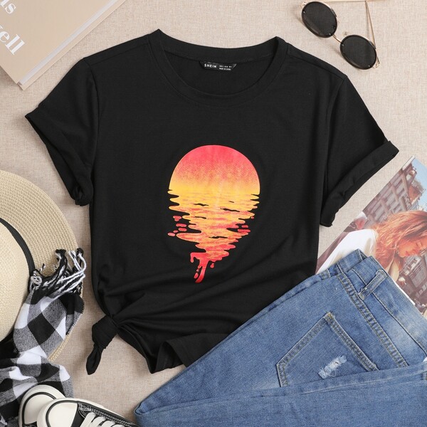 

Round Neck Graphic Print Tee, Black
