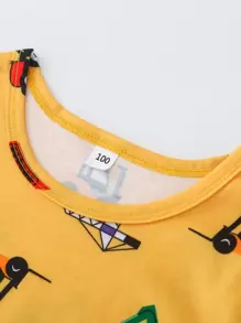 SHEIN Young Boy Cartoon Graphic Tee With Shorts