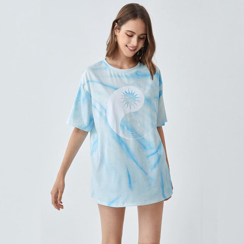

Sun & Moon Yin And Yang Graphic Tie Dye Tee, Baby blue