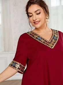 Mulvari Plus Contrast Sequin Tunic Dress - Burgundy - View 5