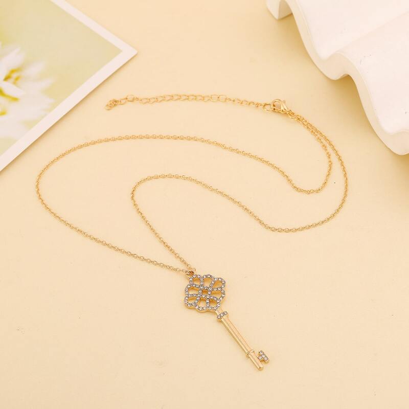 

Rhinestone Key Pendant Necklace, Gold