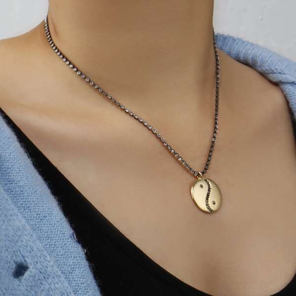 

Rhinestone Decor Necklace, Gold