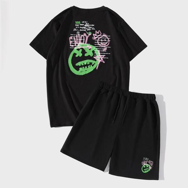 

Men Cartoon Graphic Tee With Shorts, Black