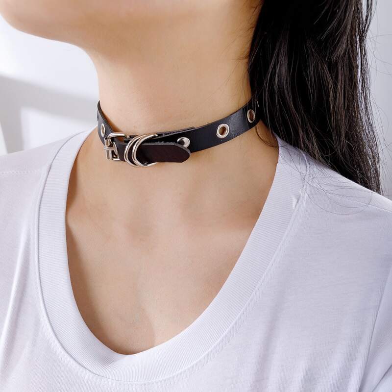 

Grommet Buckle Choker, Black