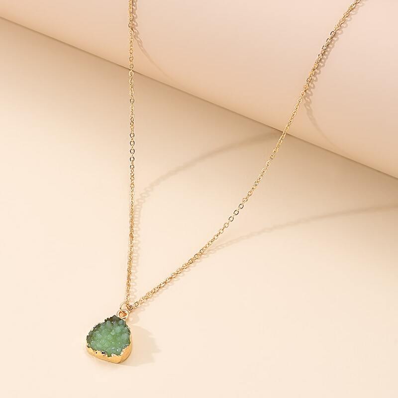 

Rhinestone Pendant Necklace, Gold