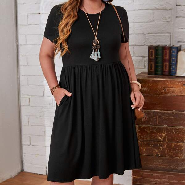 

Plus Slant Pocket Flare Hem Solid Dress, Black