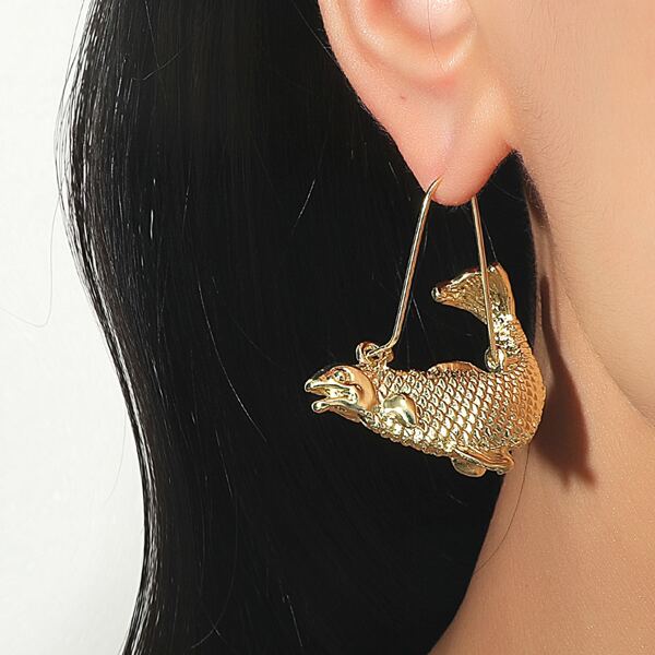 

Fish Decor Hoop Earrings, Gold