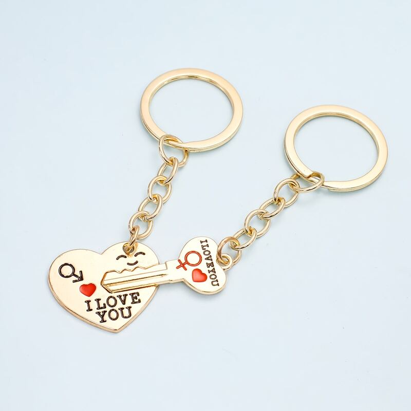

2pcs Heart & Key Pendant Keychain, Gold