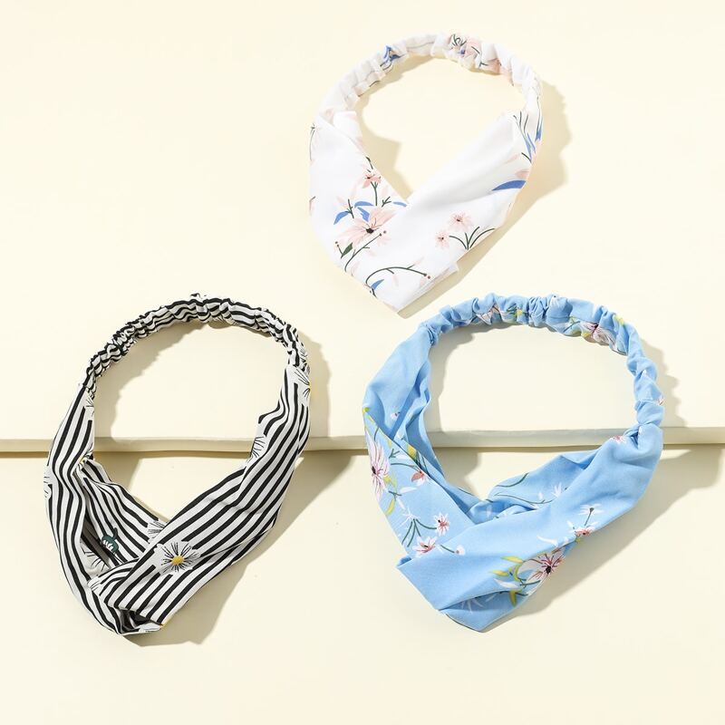 

2pcs Random Flower Graphic Hair Band, Multicolor