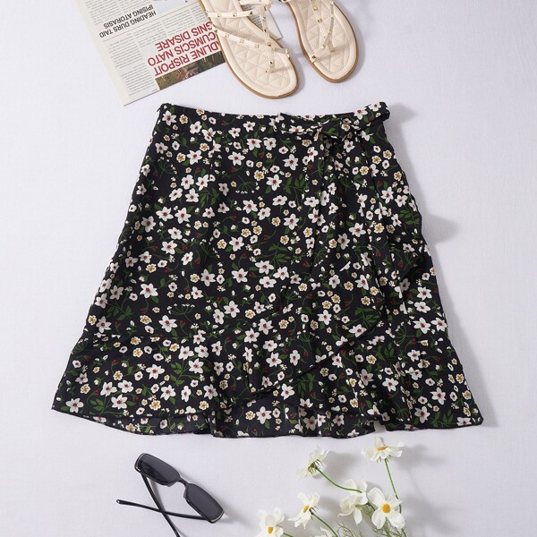 

Ditsy Floral Tie Front Wrap Skirt, Multicolor