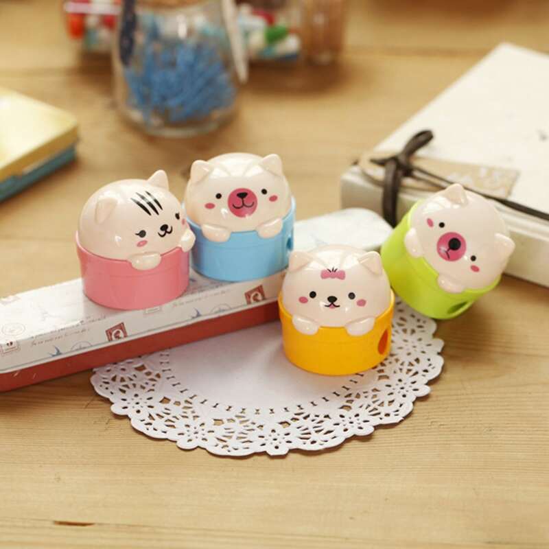 

1pc Random Cartoon Pencil Sharpener, Multicolor