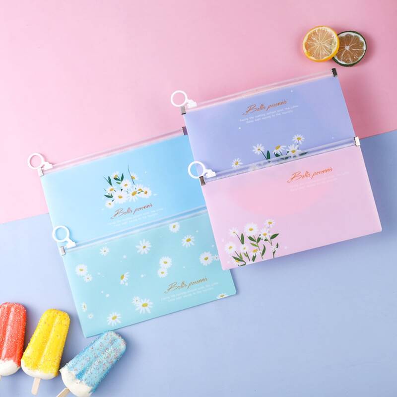 

4pcs Daisy Face Cover Storage Bag, Multicolor