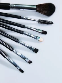 7 piezas Pequeños y lindos pinceles negros tipo kabuki para maquillaje de sombras de ojos, rubor y polvos faciales. Pinceles de maquillaje para maquillaje mineral y líquido, con fibras suaves. Juego de pinceles, kit de maquillaje, set de brochas de maquillaje, kit de maquillaje completo, set de regalo de maquillaje