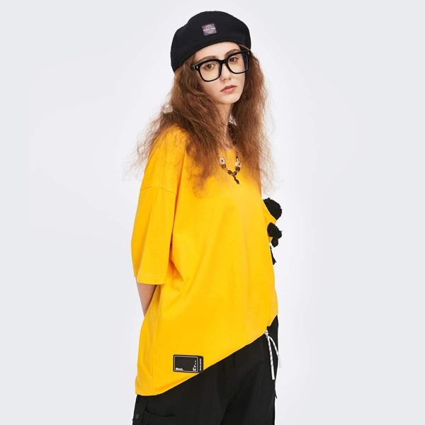 

Bear Detail Drop Shoulder Tee, Yellow