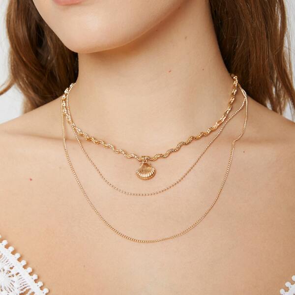 

Seashell Charm Twisted Chain Layered Necklace, Gold