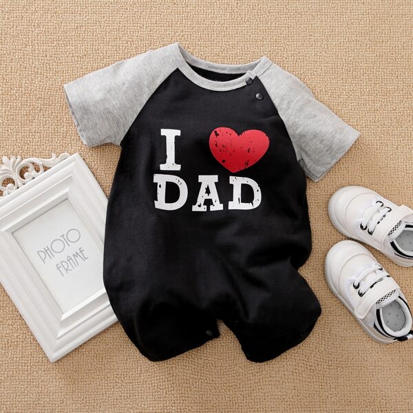 

Baby Unisex Raglan Sleeve Letter & Heart Graphic Romper, Black
