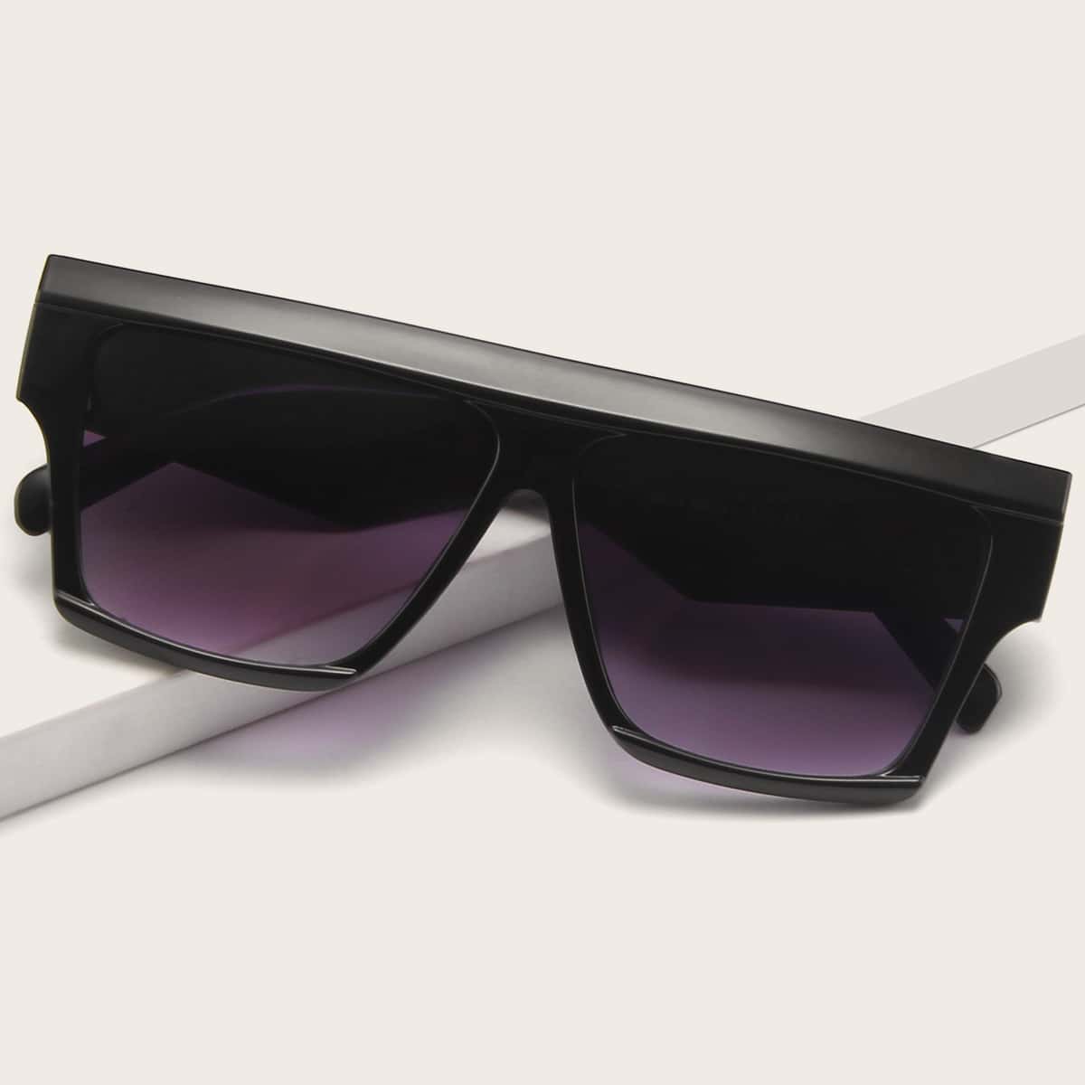 

Square Frame Sunglasses