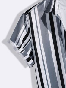 Manfinity Men 1pc Vertical Striped Button Front Shirt - Multicolor - View 3