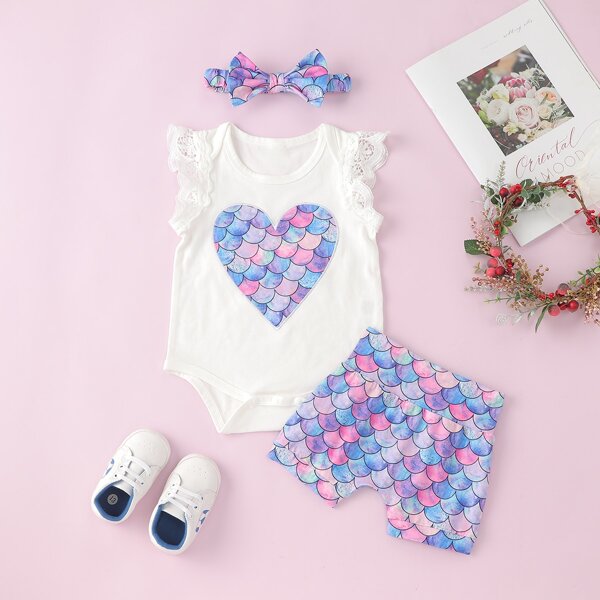 

Baby Girl Heart Pattern Guipure Lace Panel Bodysuit & Scale Print Shorts & Headband, Multicolor