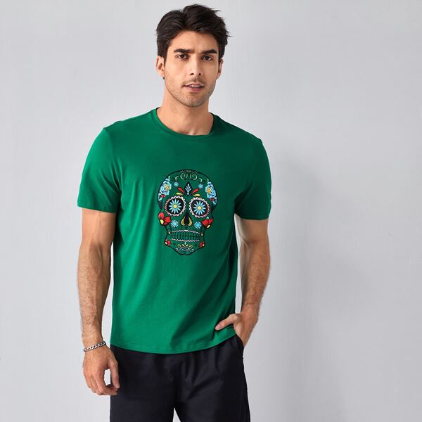 

Men Skull Print Tee, Green