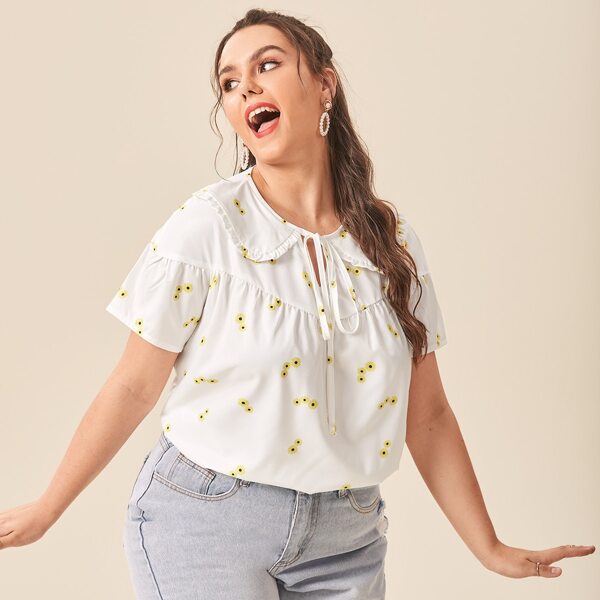 

Plus Doll Collar Floral Print Blouse, White