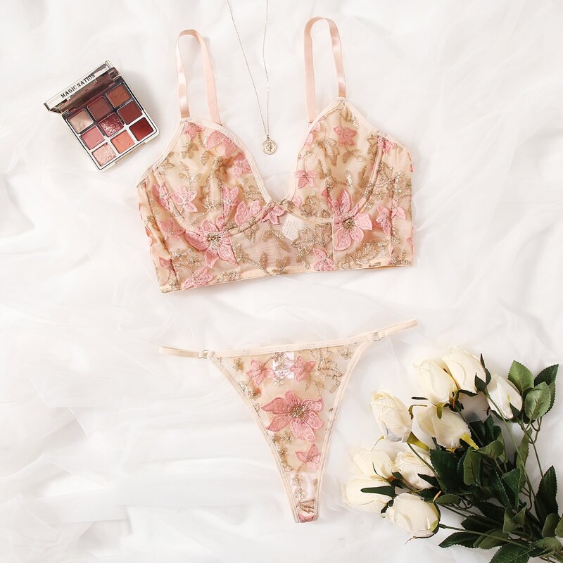 

Embroidery Mesh Underwire Lingerie Set, Multicolor