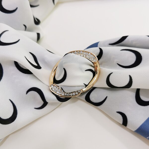 

Rhinestone Decor Scarf Buckle Ring, Gold