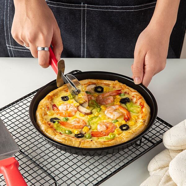 

1pc 6 Inch Pizza Baking Pan, Black