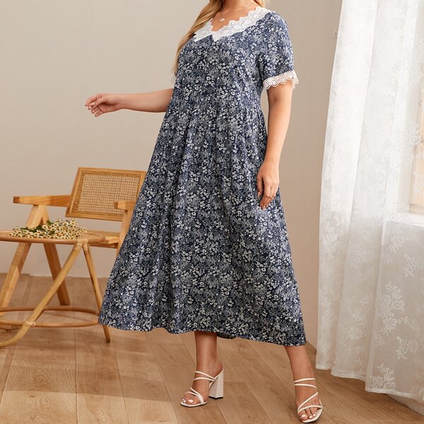 

Plus Ditsy Floral Contrast Lace Dress, Navy blue