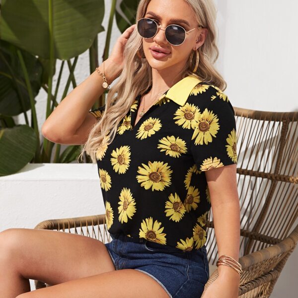 

V-neck Collared Sunflower Print Tee, Multicolor
