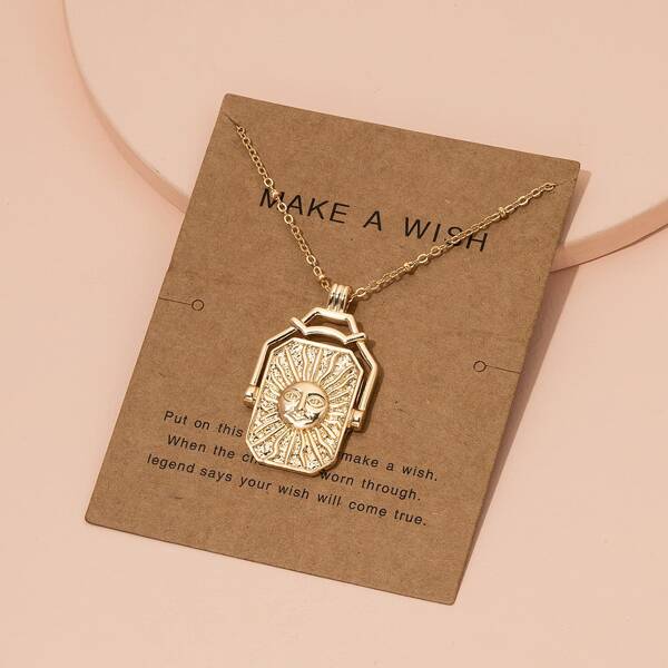 

Textured Metal Pendant Necklace, Gold