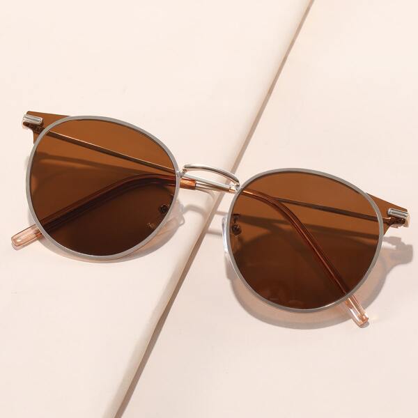 

Round Metal Frame Sunglasses