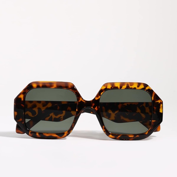 

Tortoiseshell Frame Sunglasses