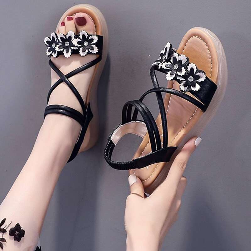 

Floral Criss Cross Flat Sandals, Black