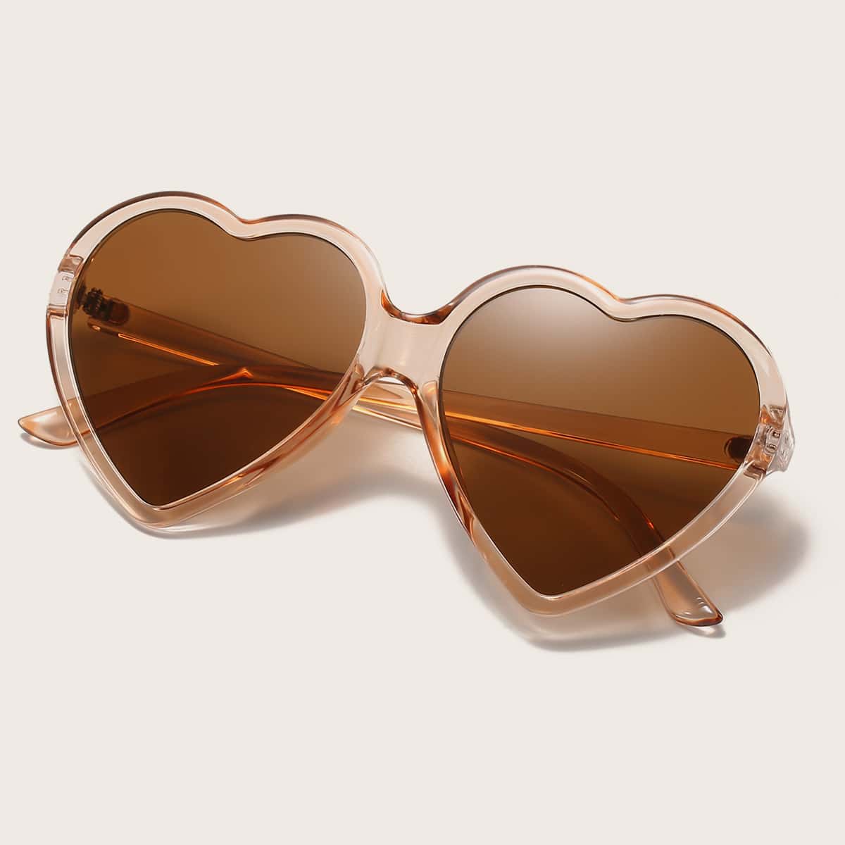 

Heart Frame Tinted Lens Sunglasses