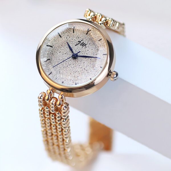 

Round Pointer Quartz Watch