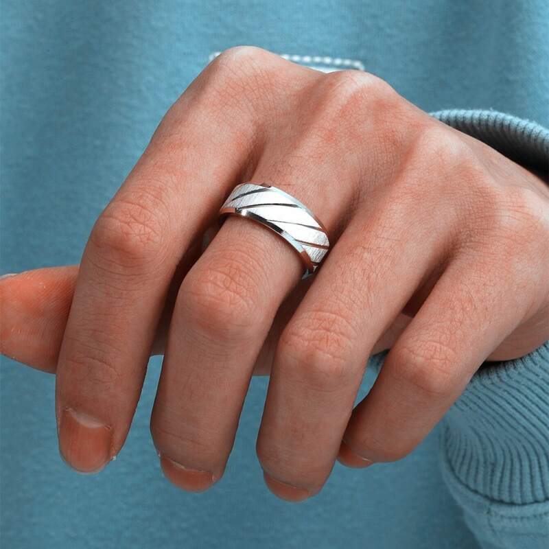 

Guys Minimalist Ring, Silver