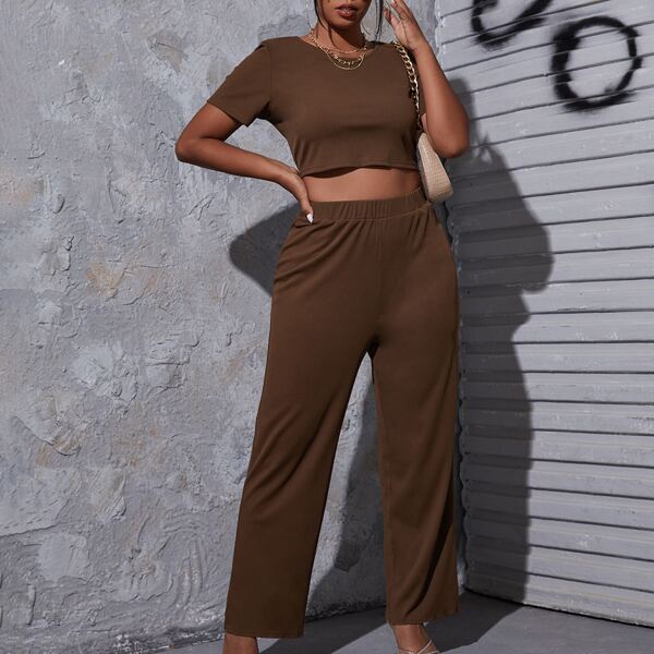 

Plus Solid Crop Tee With Wide Leg Pants, Coffee brown