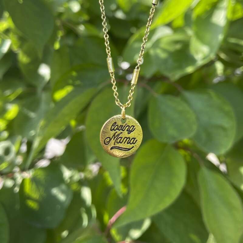 

Mother's Day Slogan Pendant Necklace, Gold