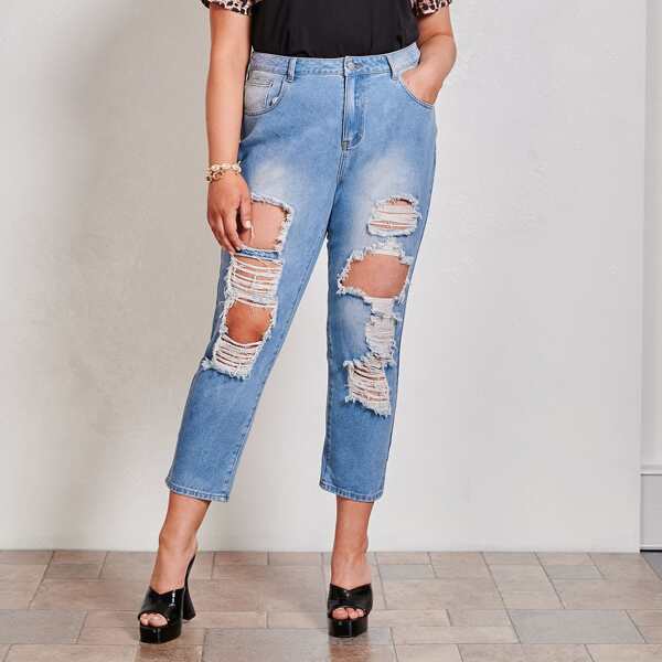 

Plus Ripped Detail Crop Jeans, Light wash