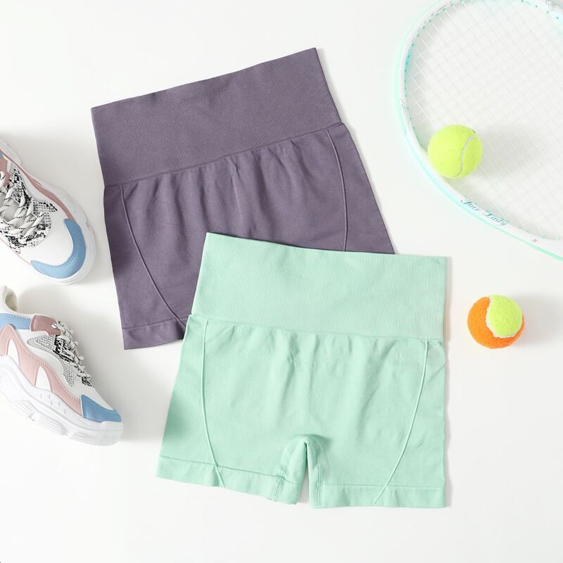 

2pcs Solid Sports Shorts, Multicolor