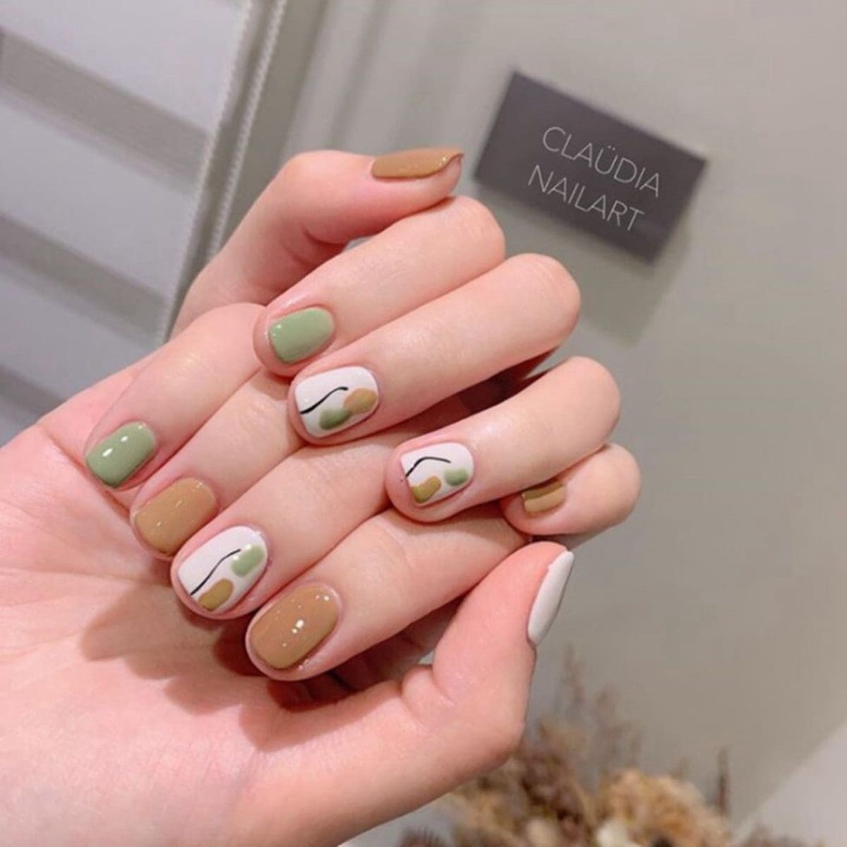 

24pcs Colorblock Fake Nail, Multicolor